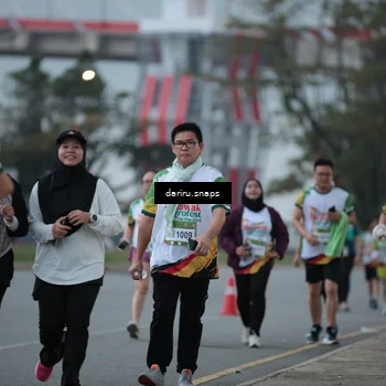 Runner Photo 7718547