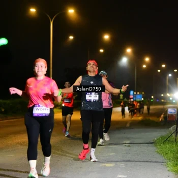 Runner Photo 7718551