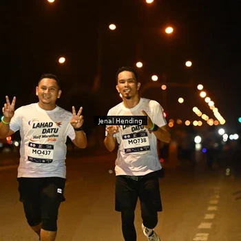 Runner Photo 7718565