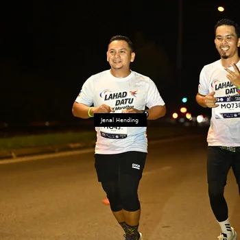 Runner Photo 7718573