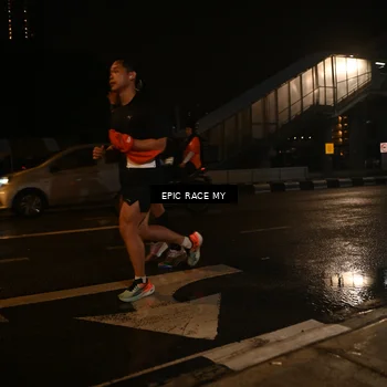 Runner Photo 7718579