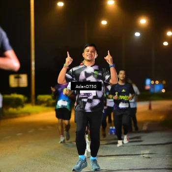 Runner Photo 7718582