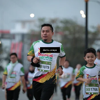 Runner Photo 7718588