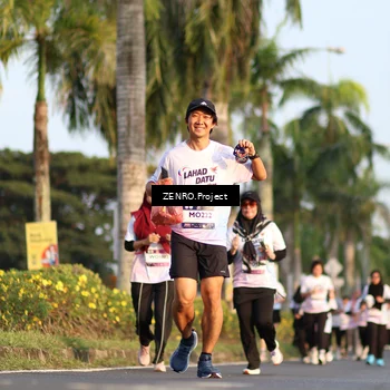 Runner Photo 7718590