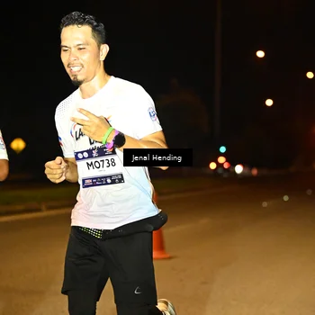 Runner Photo 7718592