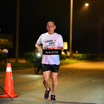 Runner Photo 7718597