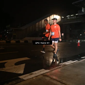 Runner Photo 7718630