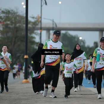 Runner Photo 7718638