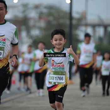 Runner Photo 7718654