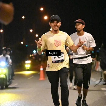 Runner Photo 7718656