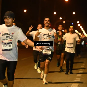 Runner Photo 7718660