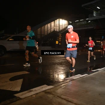 Runner Photo 7718670