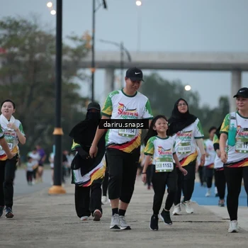 Runner Photo 7718672