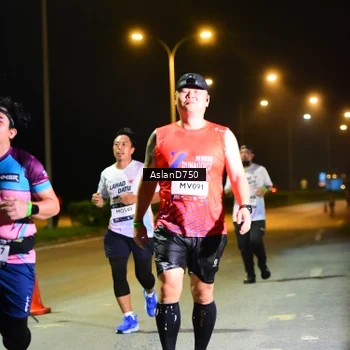 Runner Photo 7718682