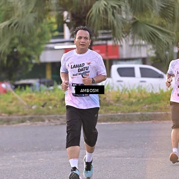 Runner Photo 7718693