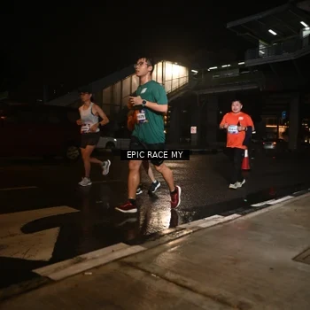 Runner Photo 7718699