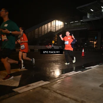 Runner Photo 7718703