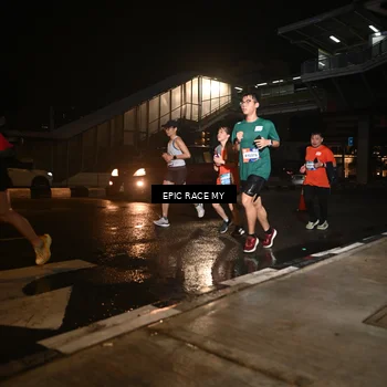Runner Photo 7718704