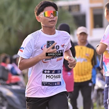 Runner Photo 7718710