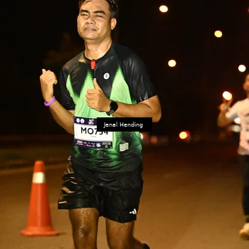 Runner Photo 7718717