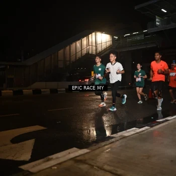 Runner Photo 7718719