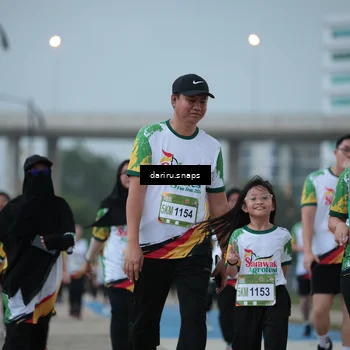 Runner Photo 7718726
