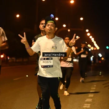 Runner Photo 7718730