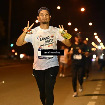 Runner Photo 7718747