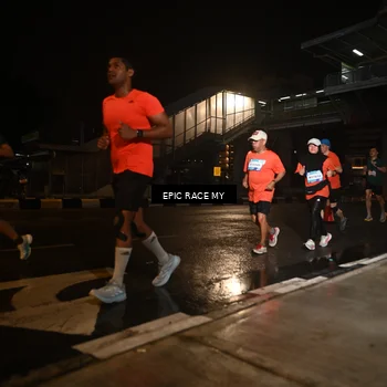 Runner Photo 7718749