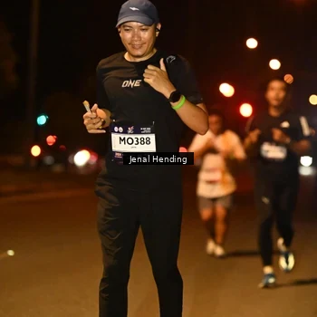 Runner Photo 7718759