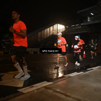 Runner Photo 7718762