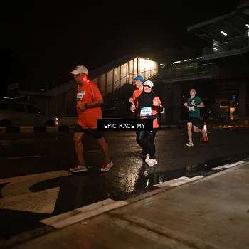 Runner Photo 7718763