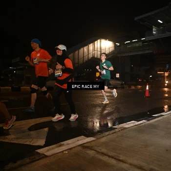 Runner Photo 7718785