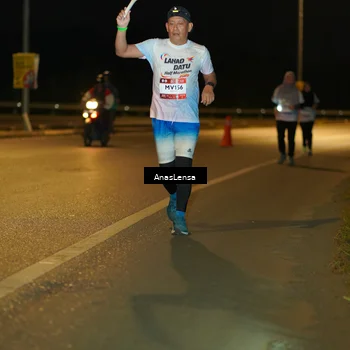 Runner Photo 7718792