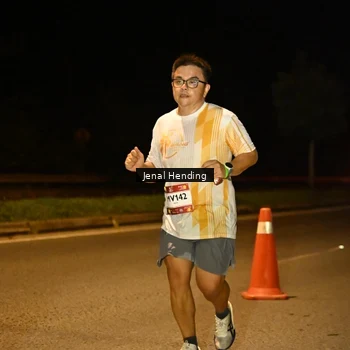 Runner Photo 7718806