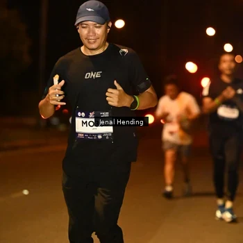 Runner Photo 7718807