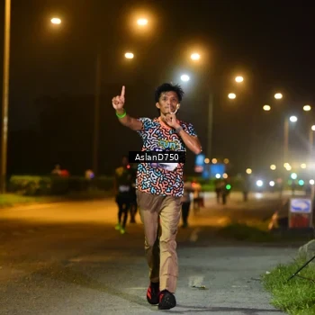 Runner Photo 7718816