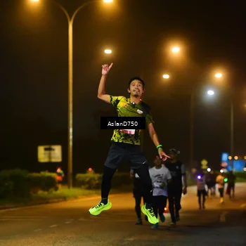 Runner Photo 7718818