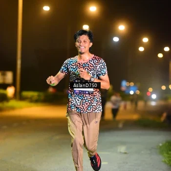Runner Photo 7718830