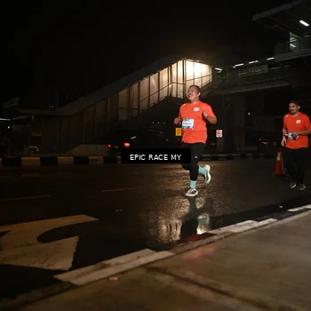 Runner Photo 7718836