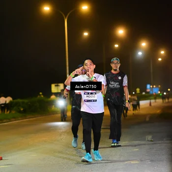 Runner Photo 7718864