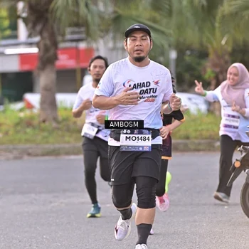 Runner Photo 7718869