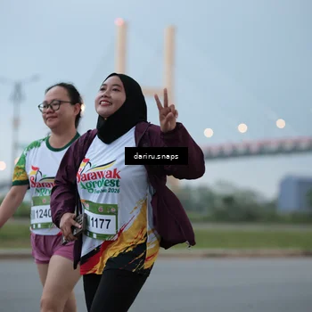 Runner Photo 7718872