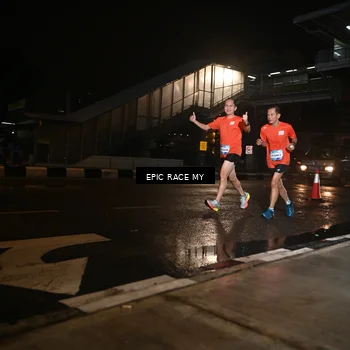Runner Photo 7718874