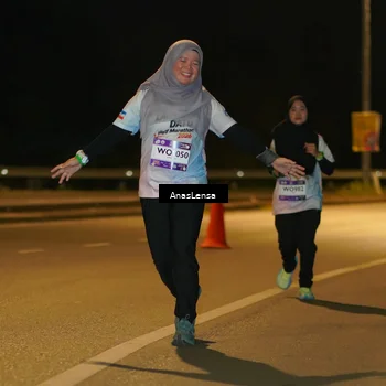 Runner Photo 7718895