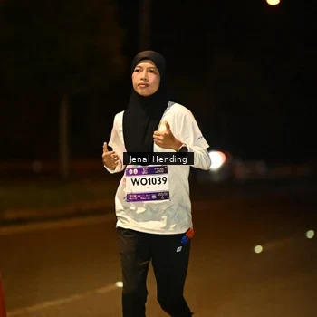 Runner Photo 7718897