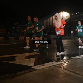 Runner Photo 7718901