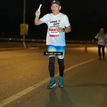 Runner Photo 7718902