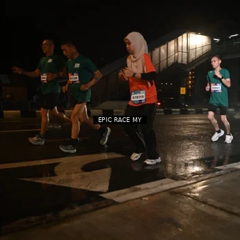 Runner Photo 7718904