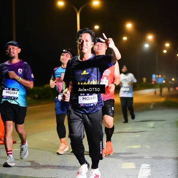 Runner Photo 7718911